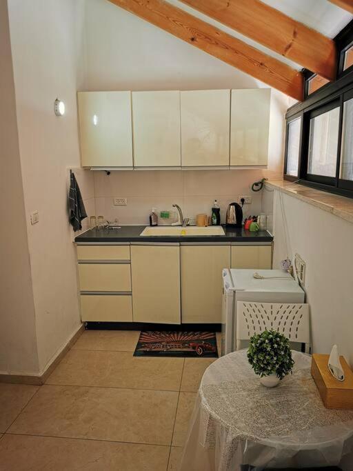 A Wonderful Studio6 Apt In The Center Of Ιερουσαλήμ Εξωτερικό φωτογραφία